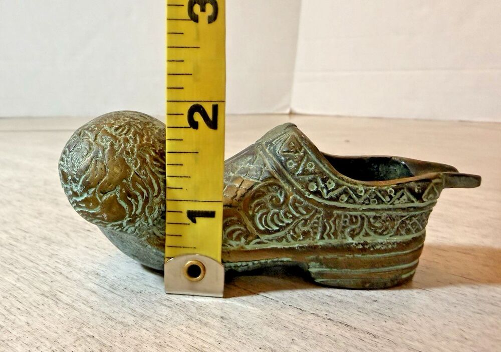Brass Ashtray Shoe Cigarette Holder Metal Design Home Decor Vintage - Picture 10 of 14